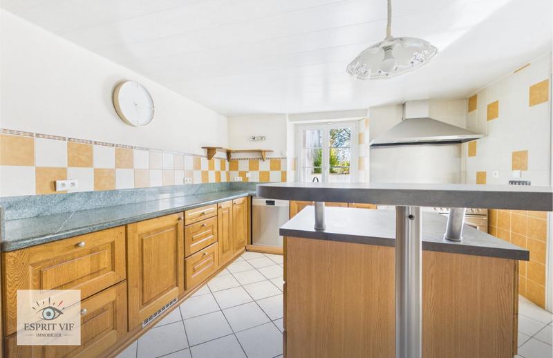 Maison - 194 m² - 6 pièces