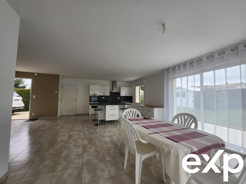 Maison - 101 m² - 5 pièces