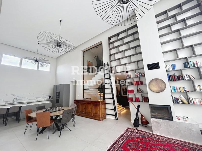 Maison - 187 m² - 7 pièces