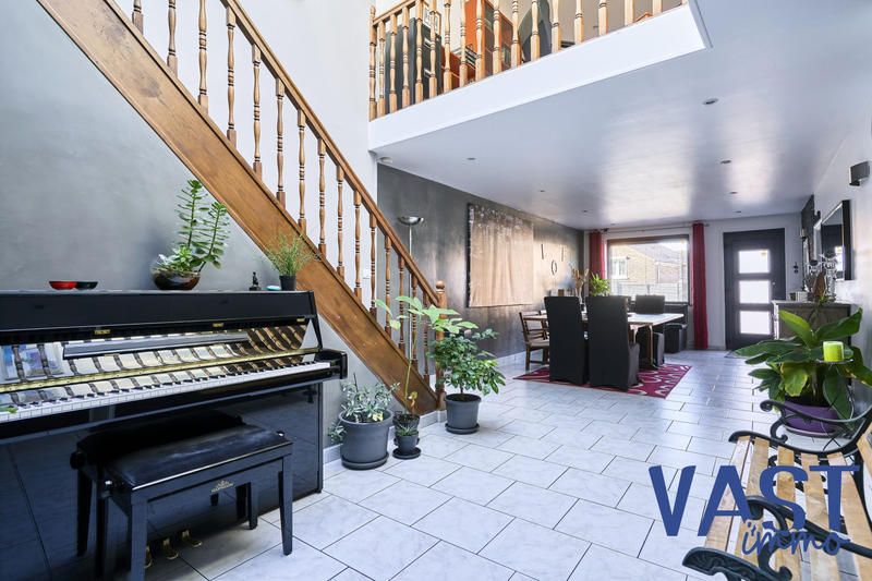 Maison - 194 m² - 5 pièces