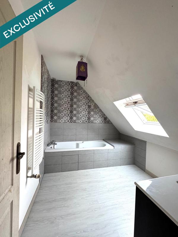 Maison - 141 m² - 8 pièces