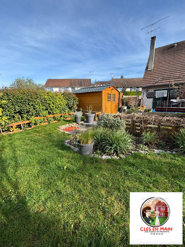 Maison - 90 m² - 5 pièces