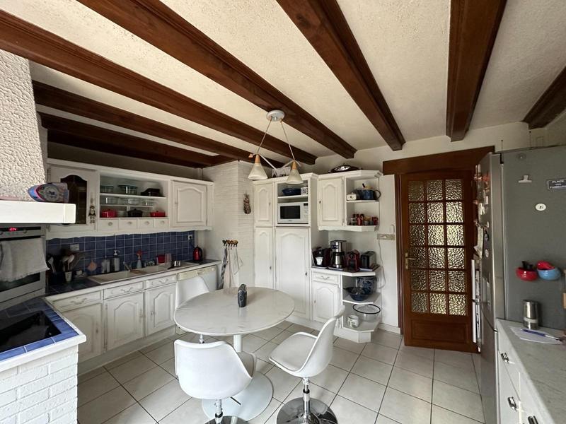 Maison - 144 m² - 8 pièces