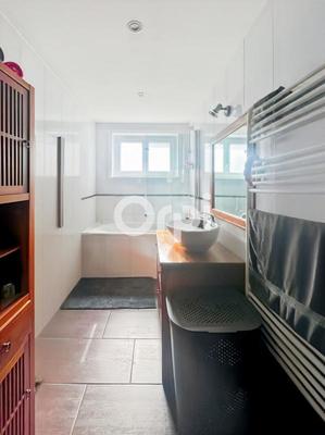 Appartement - 77 m² - 3 pièces