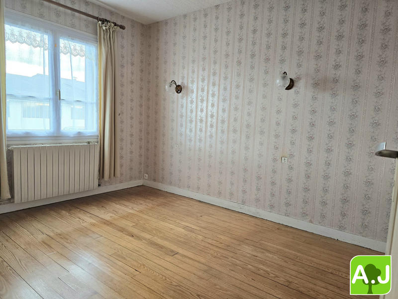 Maison - 64 m² - 5 pièces