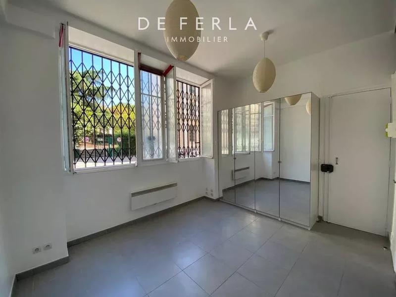 Studio - 17 m² - 1 pièce