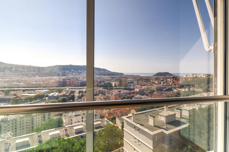 Appartement - 96 m² - 4 pièces