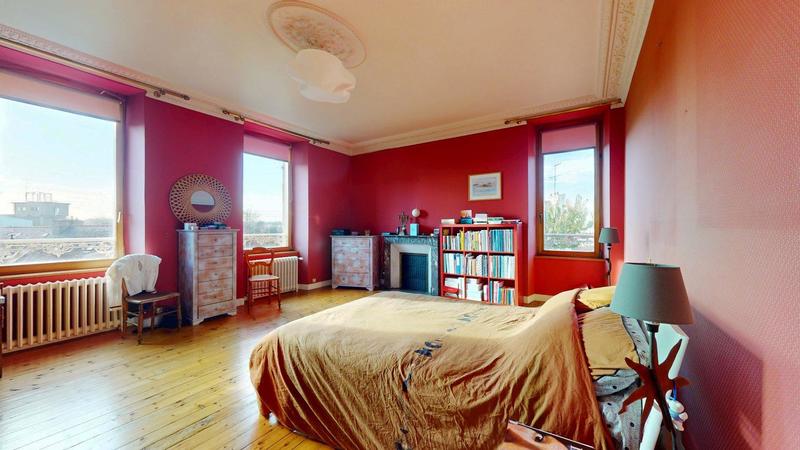 Viager - Maison de maîtres - 196 m² - 8 pièces