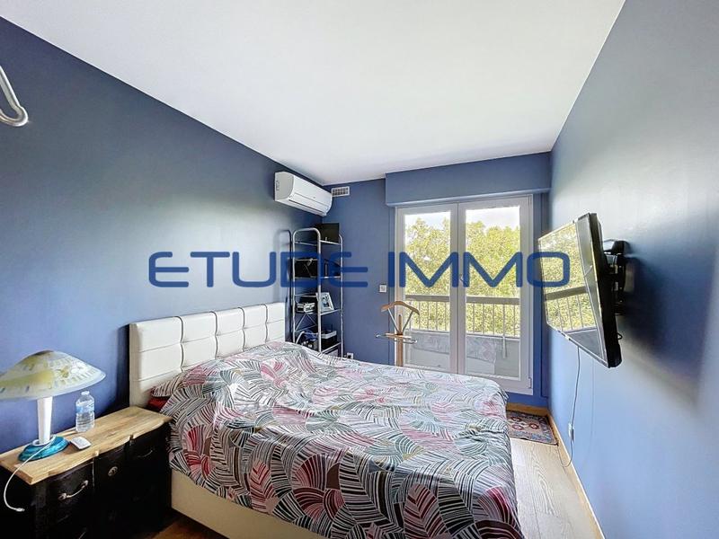 Appartement - 80 m² - 3 pièces