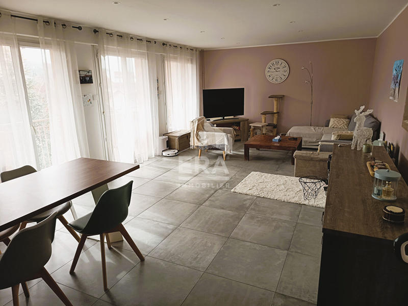 Appartement - 97 m² - 4 pièces