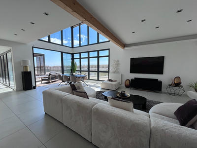 Appartement - 162 m² - 5 pièces