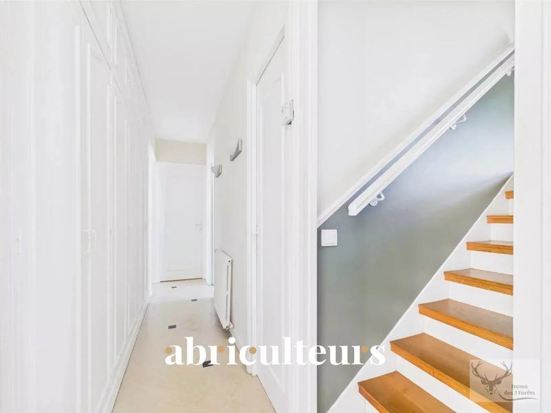 Appartement - 200 m² - 11 pièces