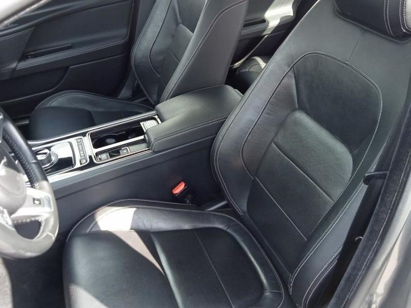 Jaguar Xe 2.0d 240ch R-Sport Auto Awd