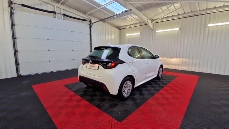 Toyota Yaris Hybride 116h Dynamic Business Beyond Zer