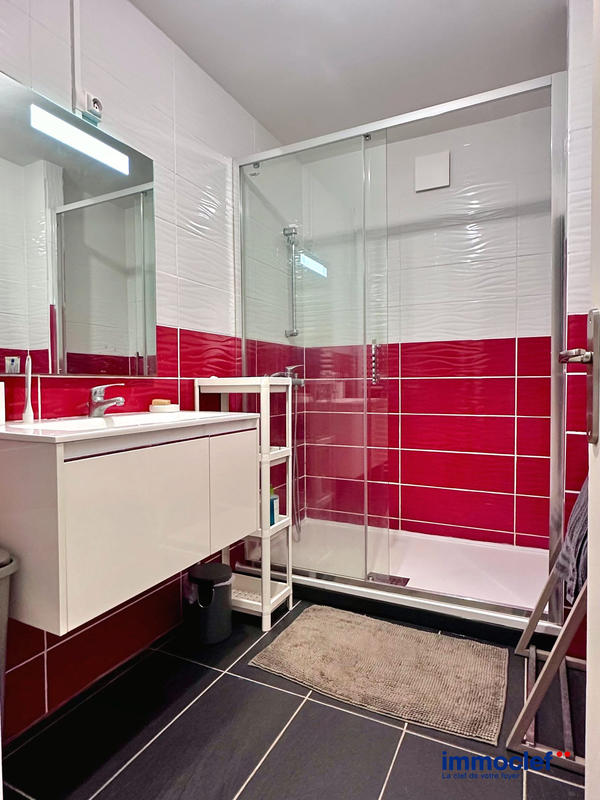 Appartement - 65 m² - 3 pièces