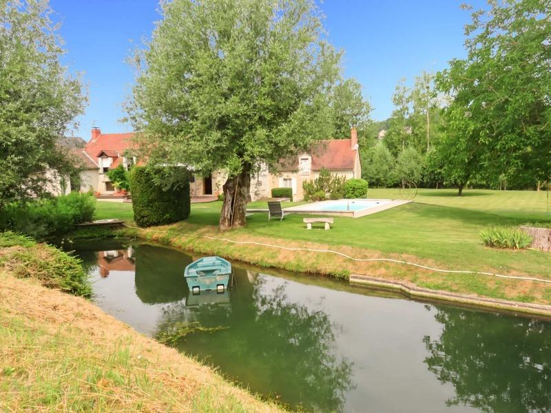 Propriété - 224 m² - 7 pièces