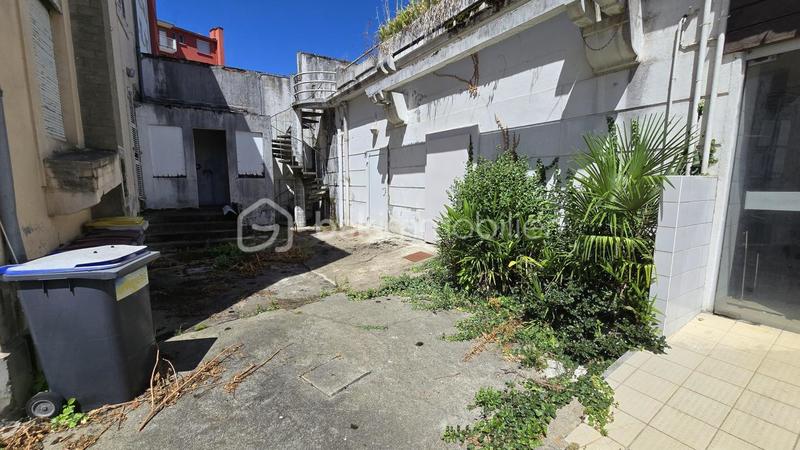 Immeuble - 555 m² - 20 pièces