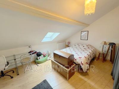 Maison - 157 m² - 7 pièces