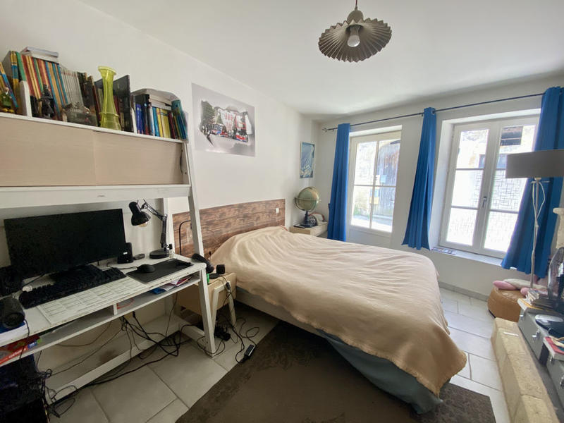 Maison en pierre - 240 m² - 7 pièces