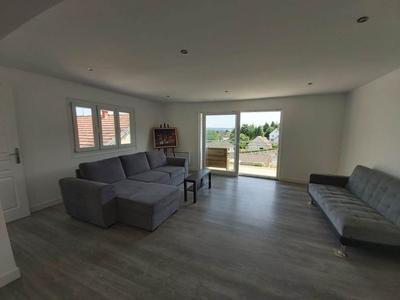 Maison traditionnelle - 220 m² - 7 pièces