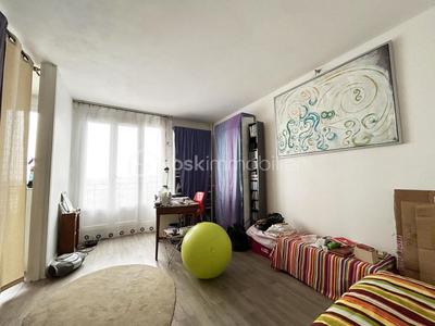 Appartement - 97 m² - 4 pièces
