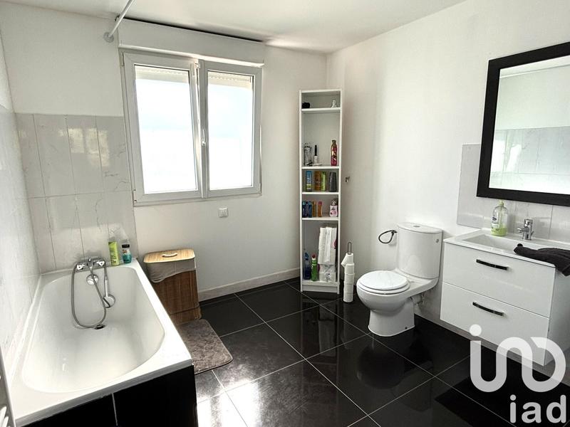 Maison - 122 m² - 7 pièces