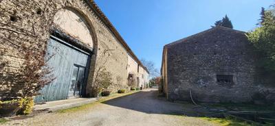 Maison de campagne - 618 m² - 10 pièces