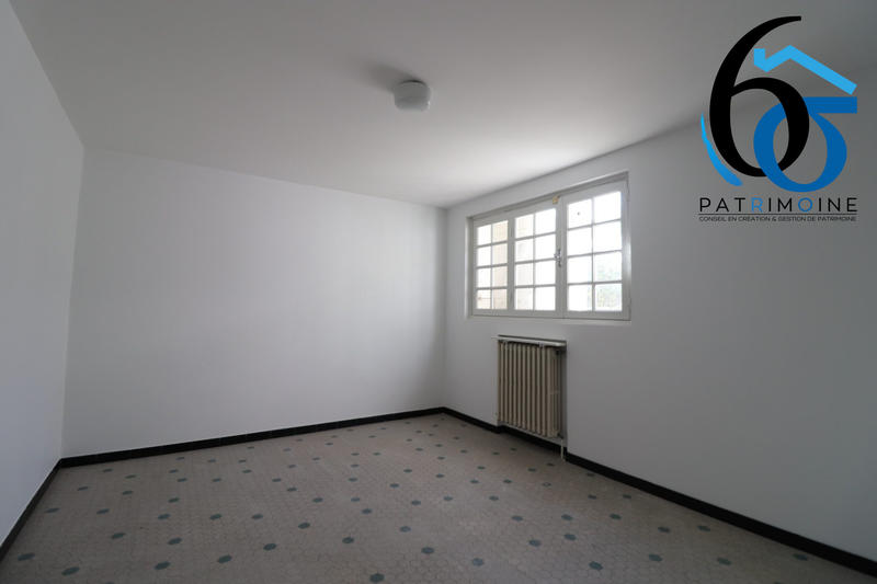 Maison - 218 m² - 7 pièces