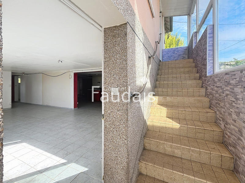 Maison - 82 m² - 5 pièces