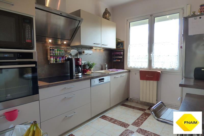 Maison - 122 m² - 5 pièces