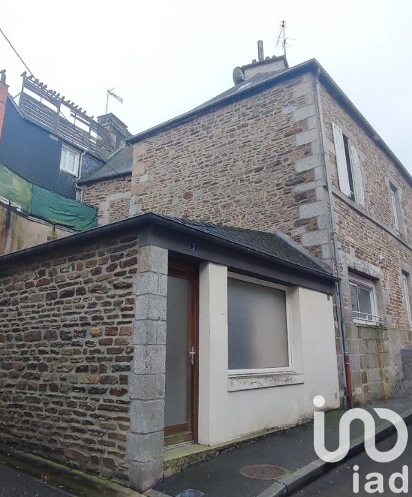 Maison - 200 m² - 11 pièces