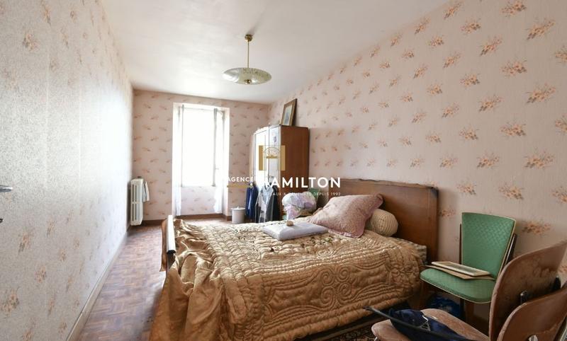 Corps de ferme - 606 m² - 16 pièces