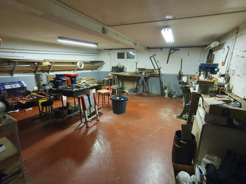 Maison - 259 m² - 6 pièces