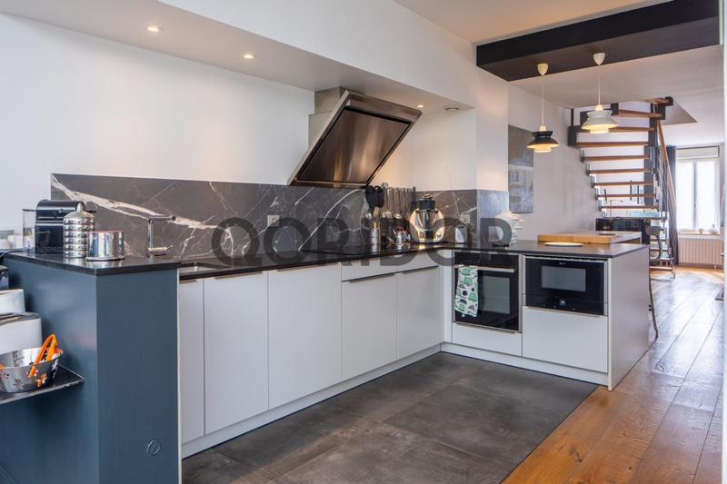 Maison - 237 m² - 6 pièces