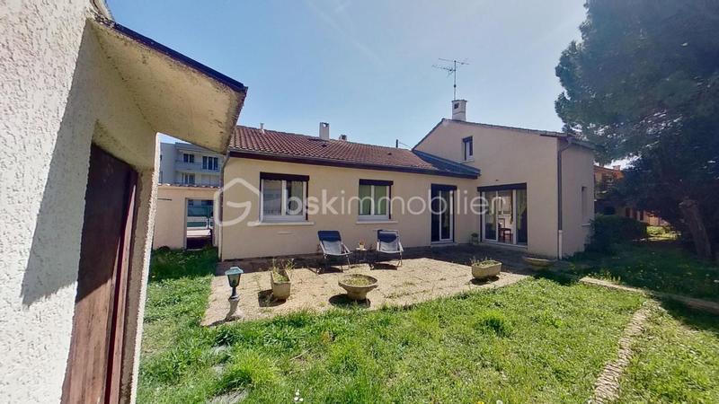 Maison - 127 m² - 7 pièces