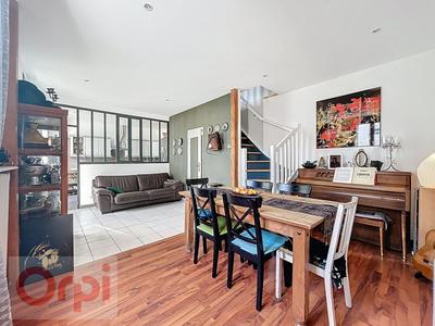 Pavillon - 90 m² - 5 pièces