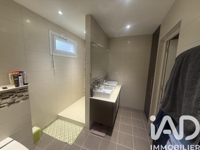 Maison de village - 210 m² - 5 pièces