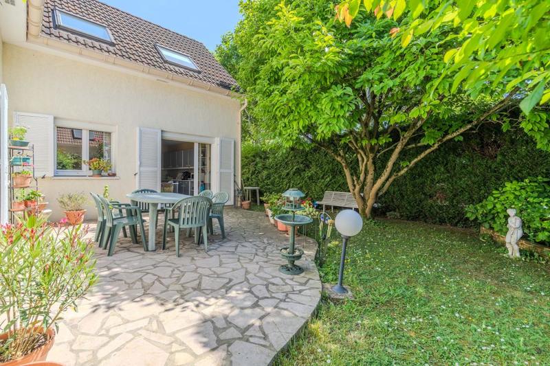 Maison - 169 m² - 6 pièces