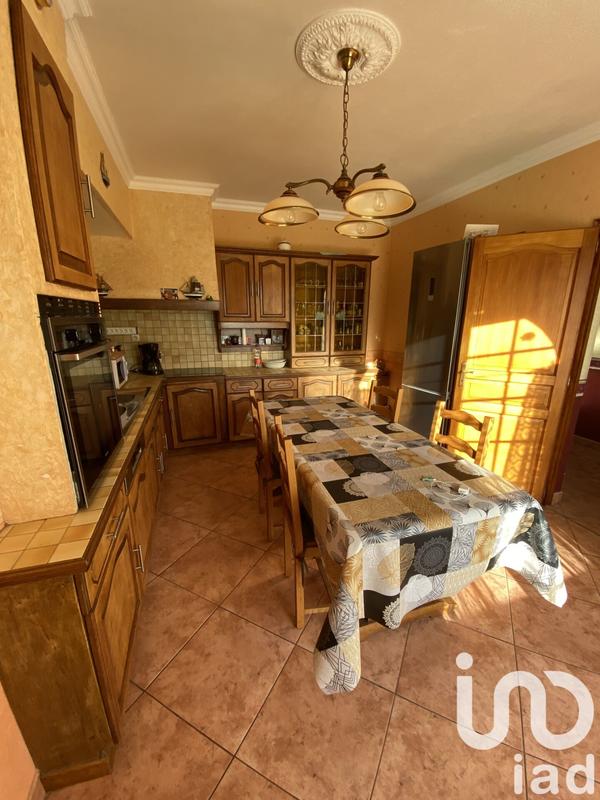 Maison - 230 m² - 10 pièces