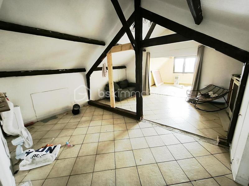 Maison - 270 m² - 8 pièces