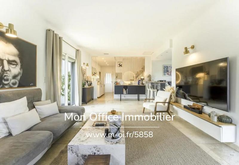 Maison - 185 m² - 7 pièces