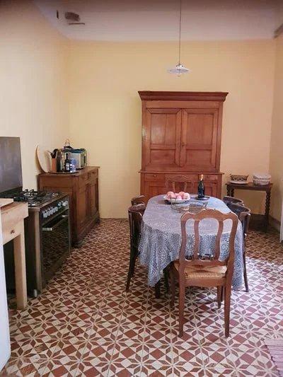 Propriété - 800 m² - 14 pièces