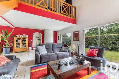 Maison - 186 m² - 6 pièces