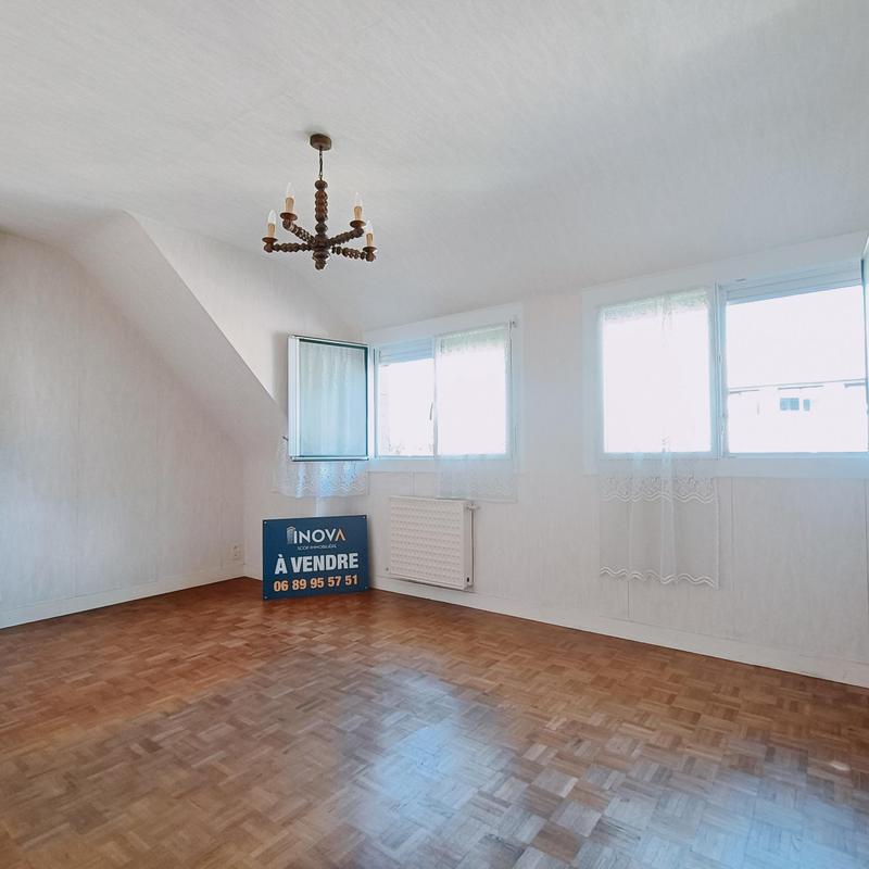 Maison - 94 m² - 5 pièces