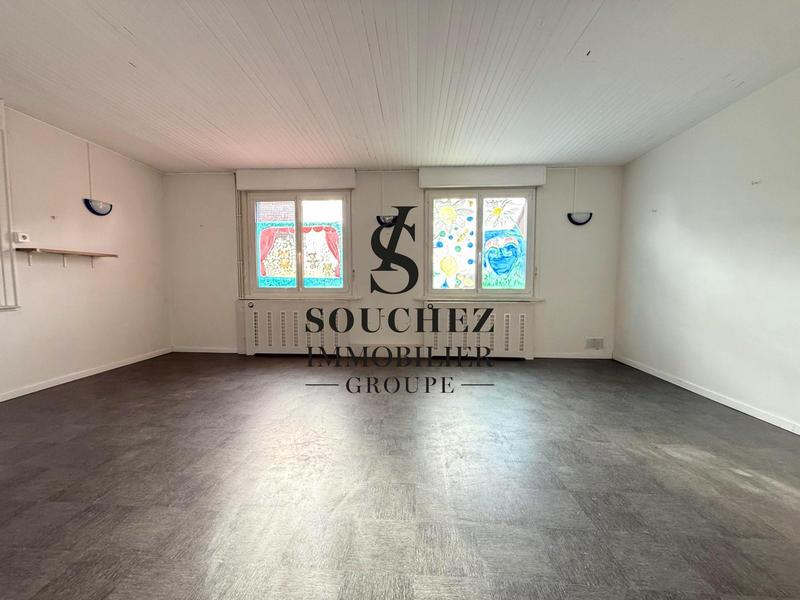 Local d'activités - 128 m² - 6 pièces