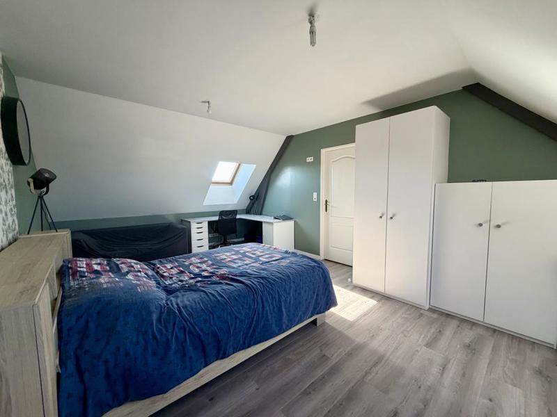 Pavillon - 150 m² - 8 pièces