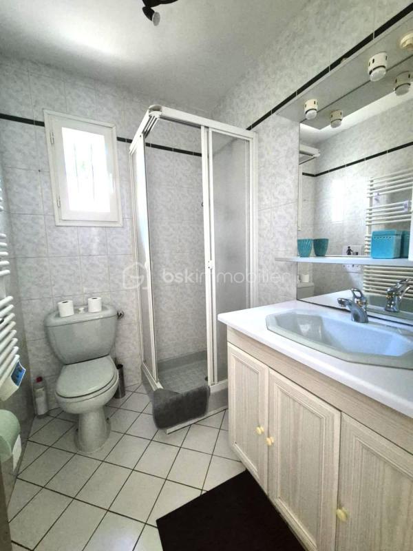 Maison traditionnelle - 190 m² - 9 pièces