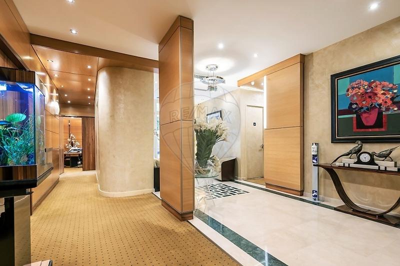 Bureau - 259 m² - 8 pièces