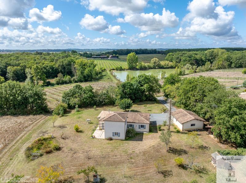 Maison traditionnelle - 142 m² - 6 pièces