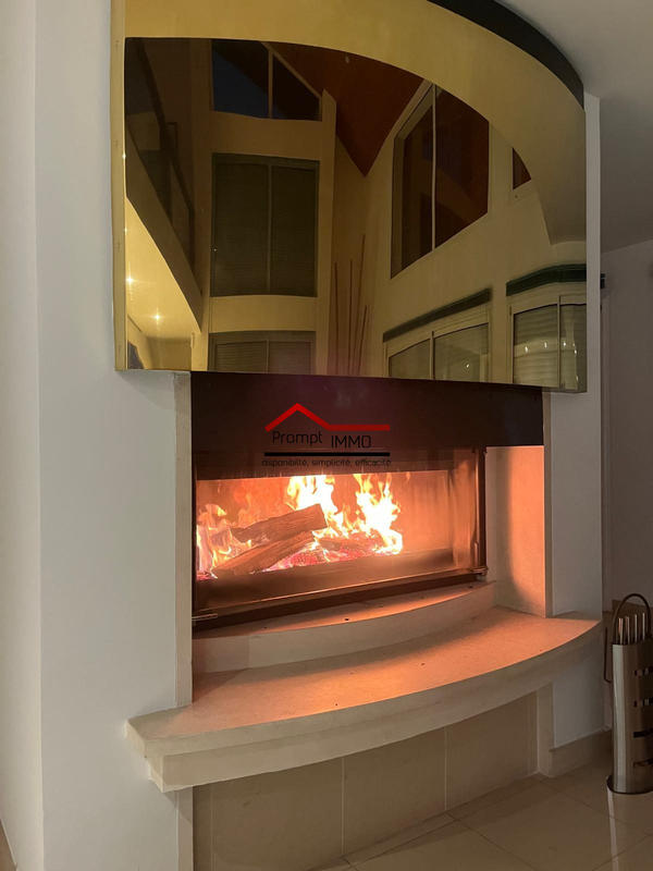 Villa - 250 m² - 6 pièces